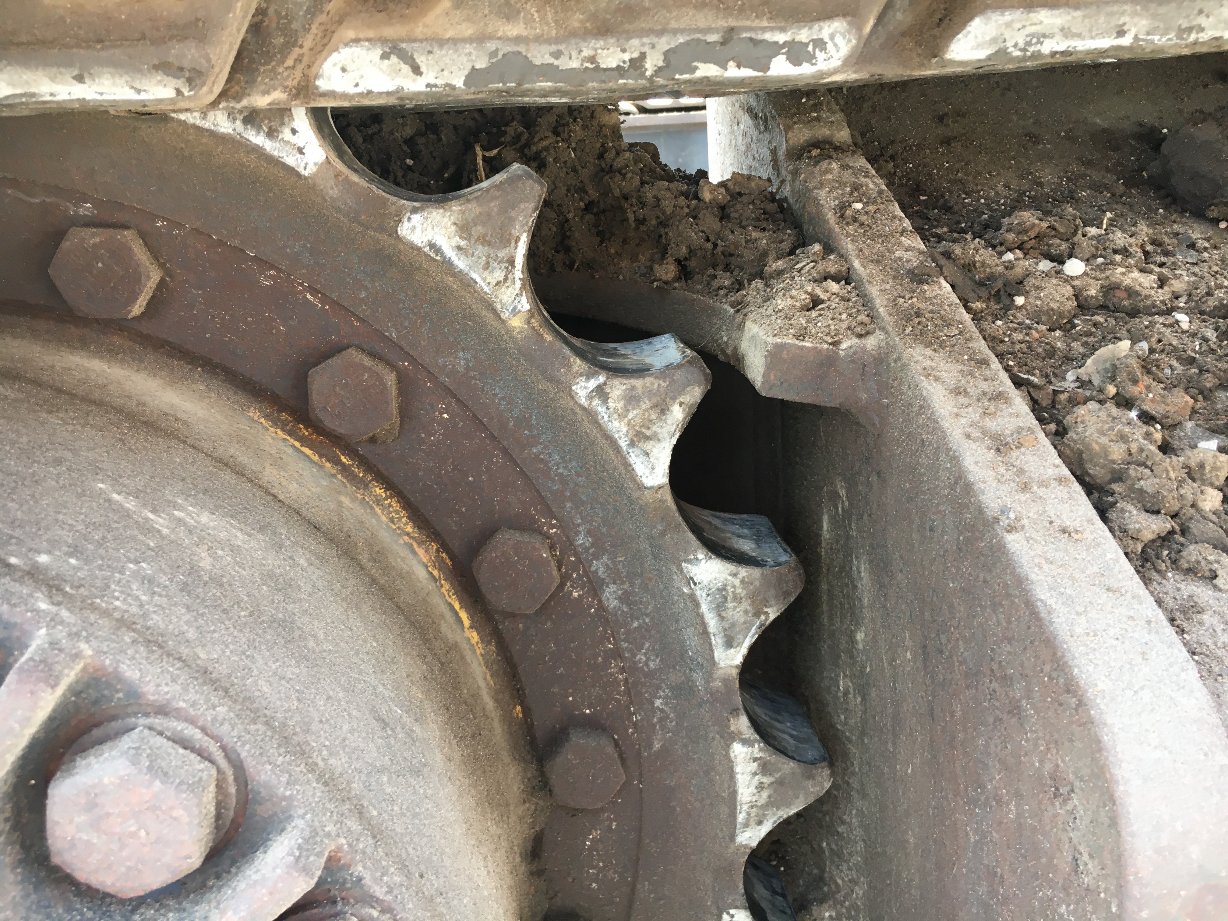 ./imagenes/INVOICE/2019/16303/EXCAVADORA CAT 330C (10).JPG